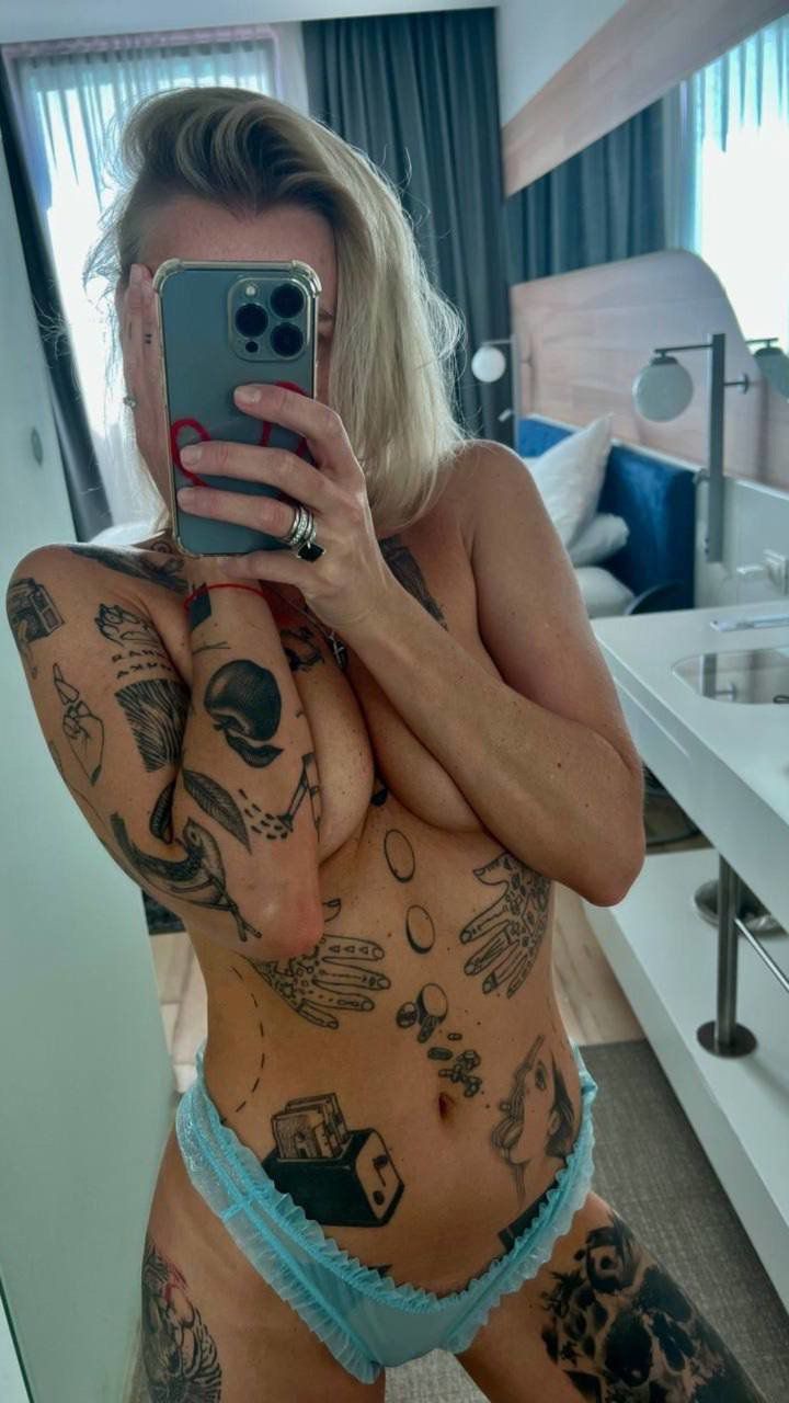 Female escort in Naples (Hey studs I'm Alice and it's my first time in Naples! Let's get acquainted! I am a skank girl woman with no comple...) #6